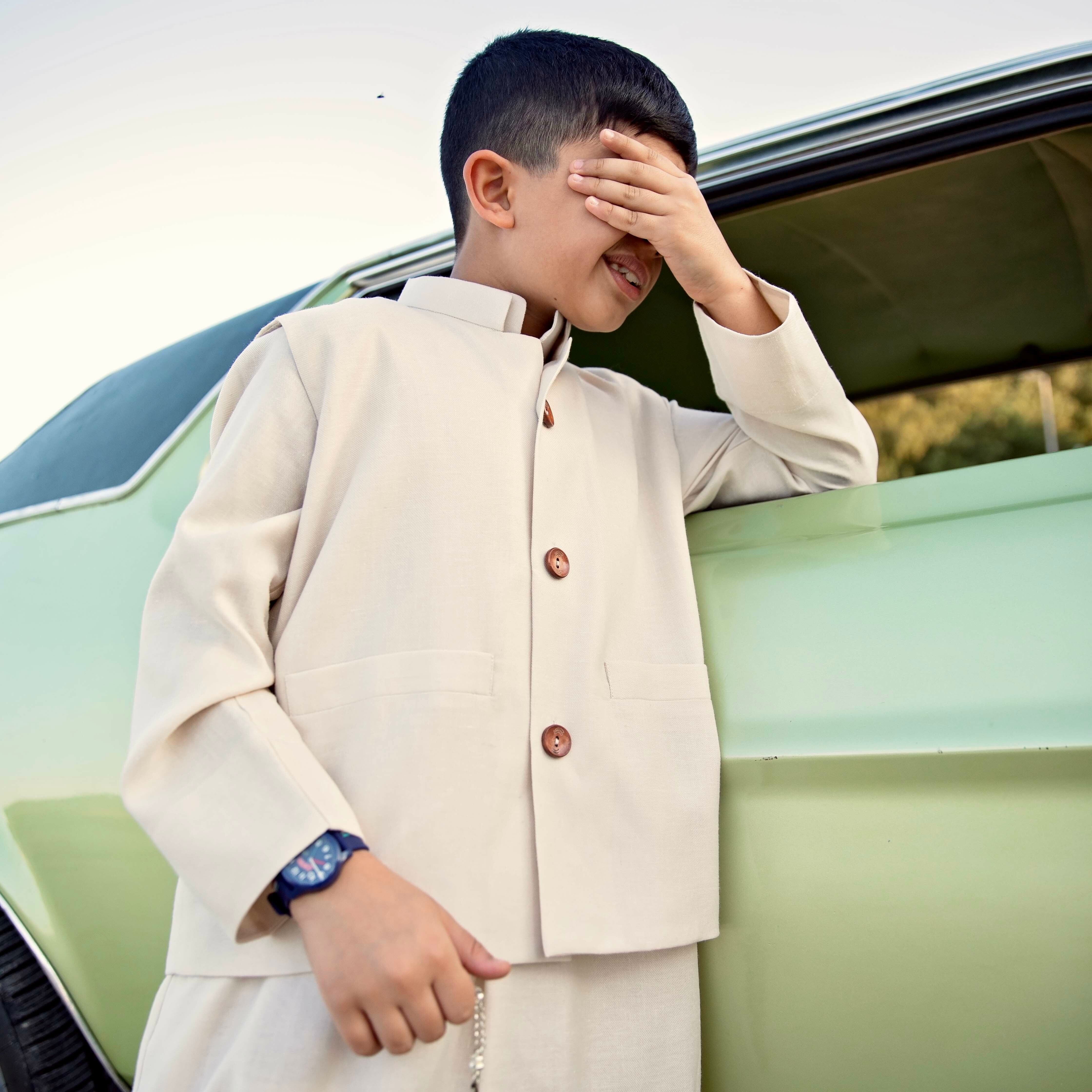 Dishdasha with Bamboo Vest