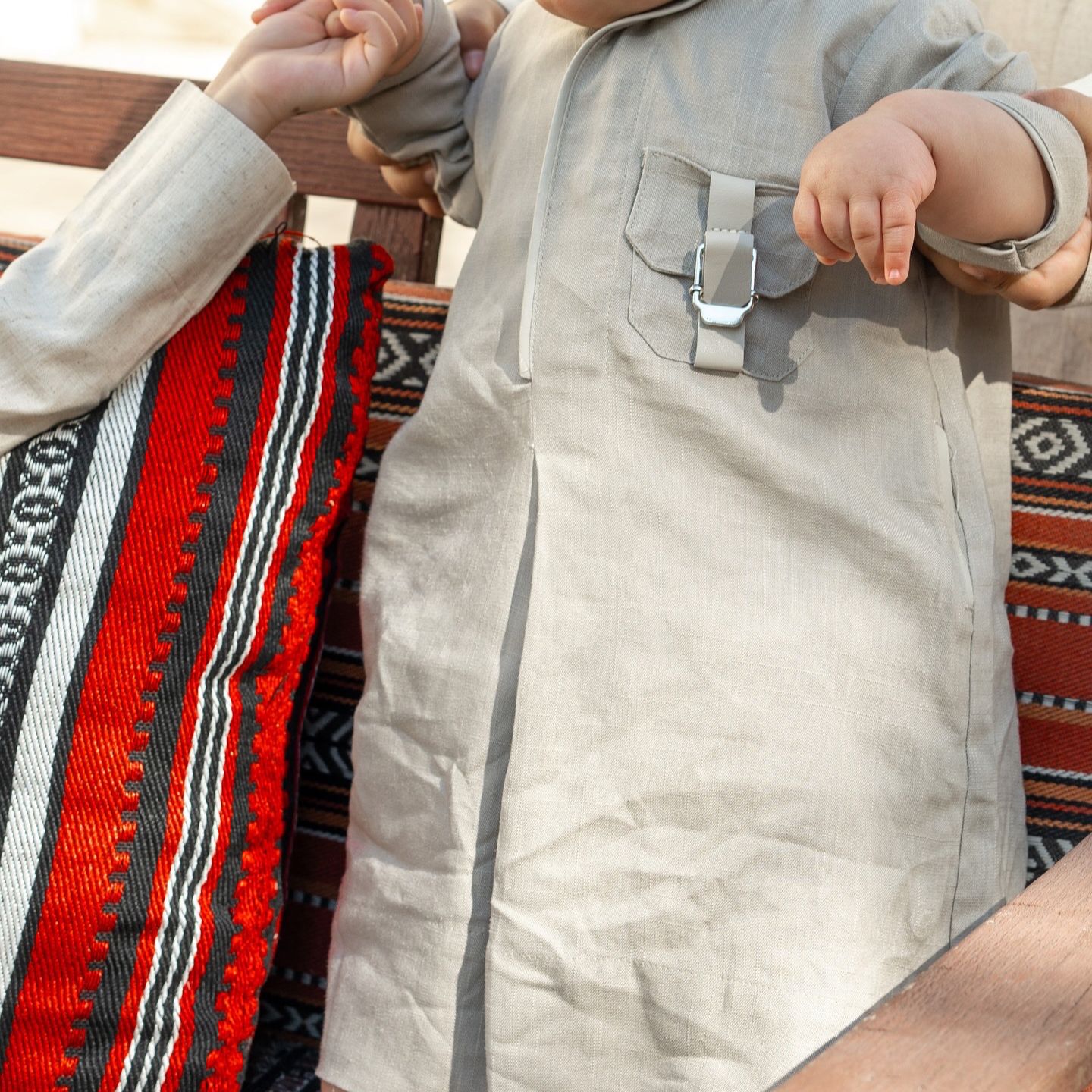 دشداشة بمخباة بحزام جلد