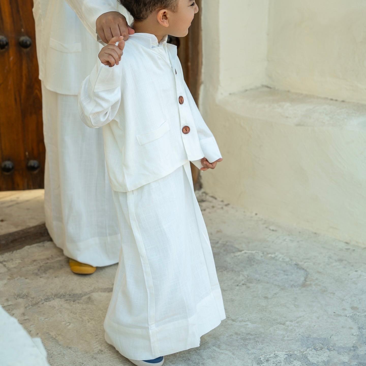 دشداشة مع صديري بزراير بامبو